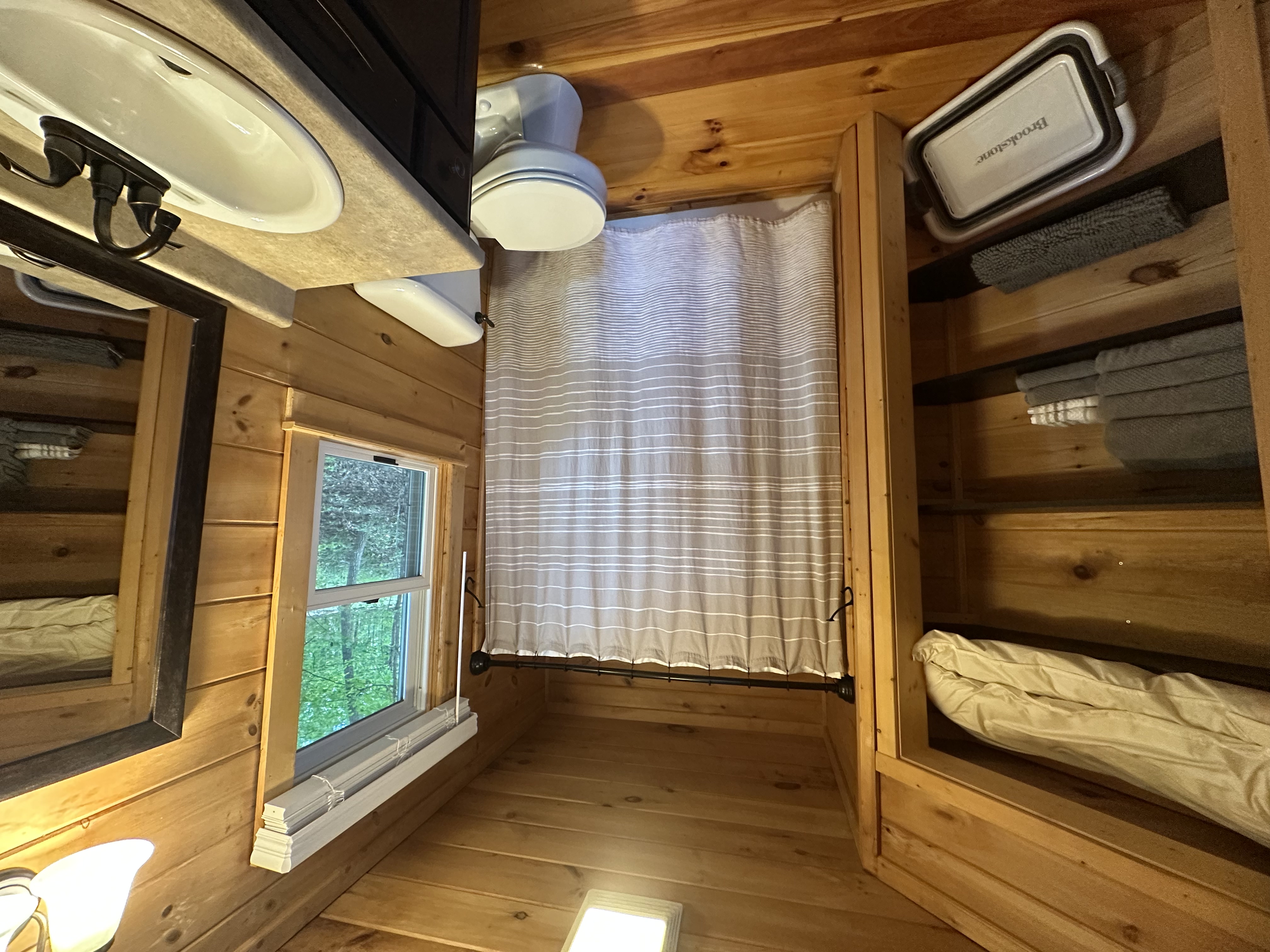 Private upper level bathroom for the king suite.